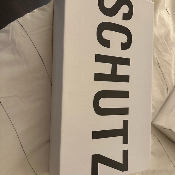 Brand new size 8.5 SCHUTZ Maryanna boots - Picture 7 of 7